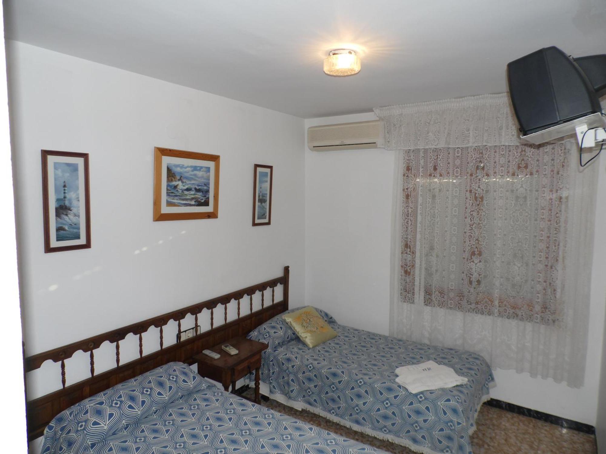 Hostal Roca Fayon Room photo