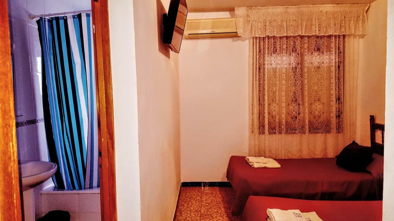 Hostal Roca Fayon Exterior photo