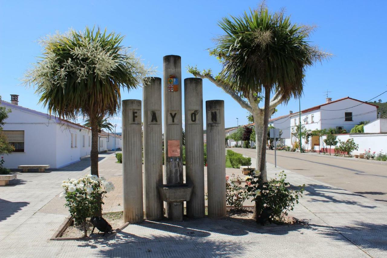 Hostal Roca Fayon Exterior photo